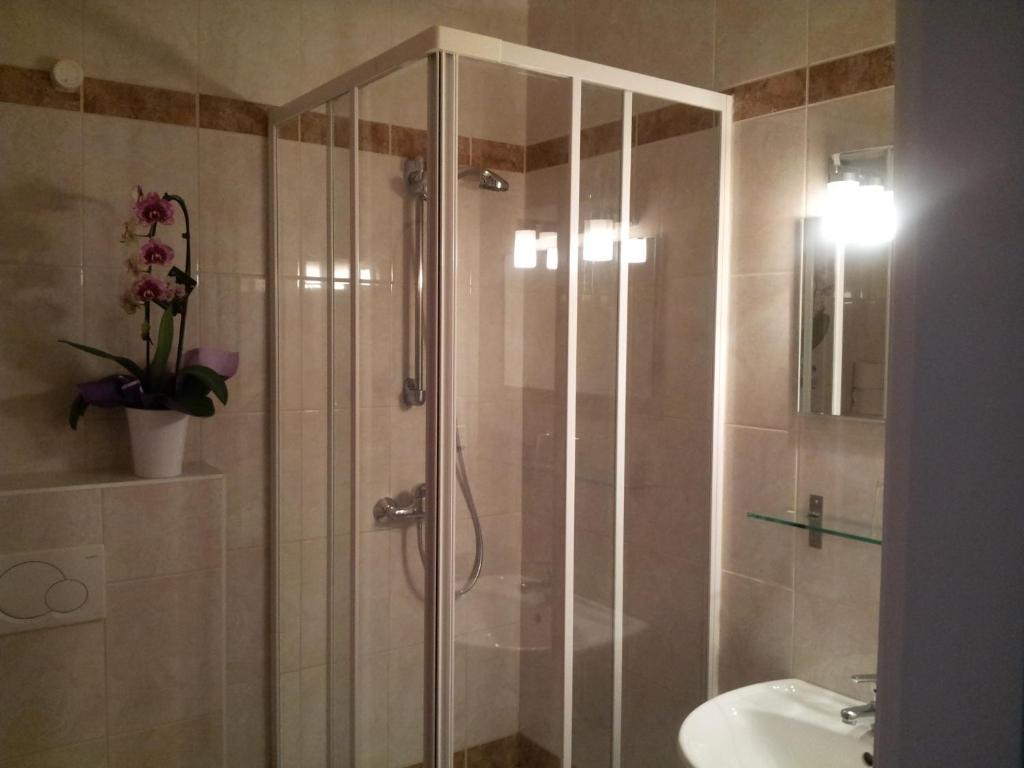 Apartementhaus Helene Am Klopeinersee Unterburg am Klopeiner See Phòng bức ảnh